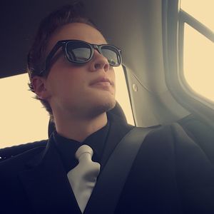 Meet your Posher, Zachary